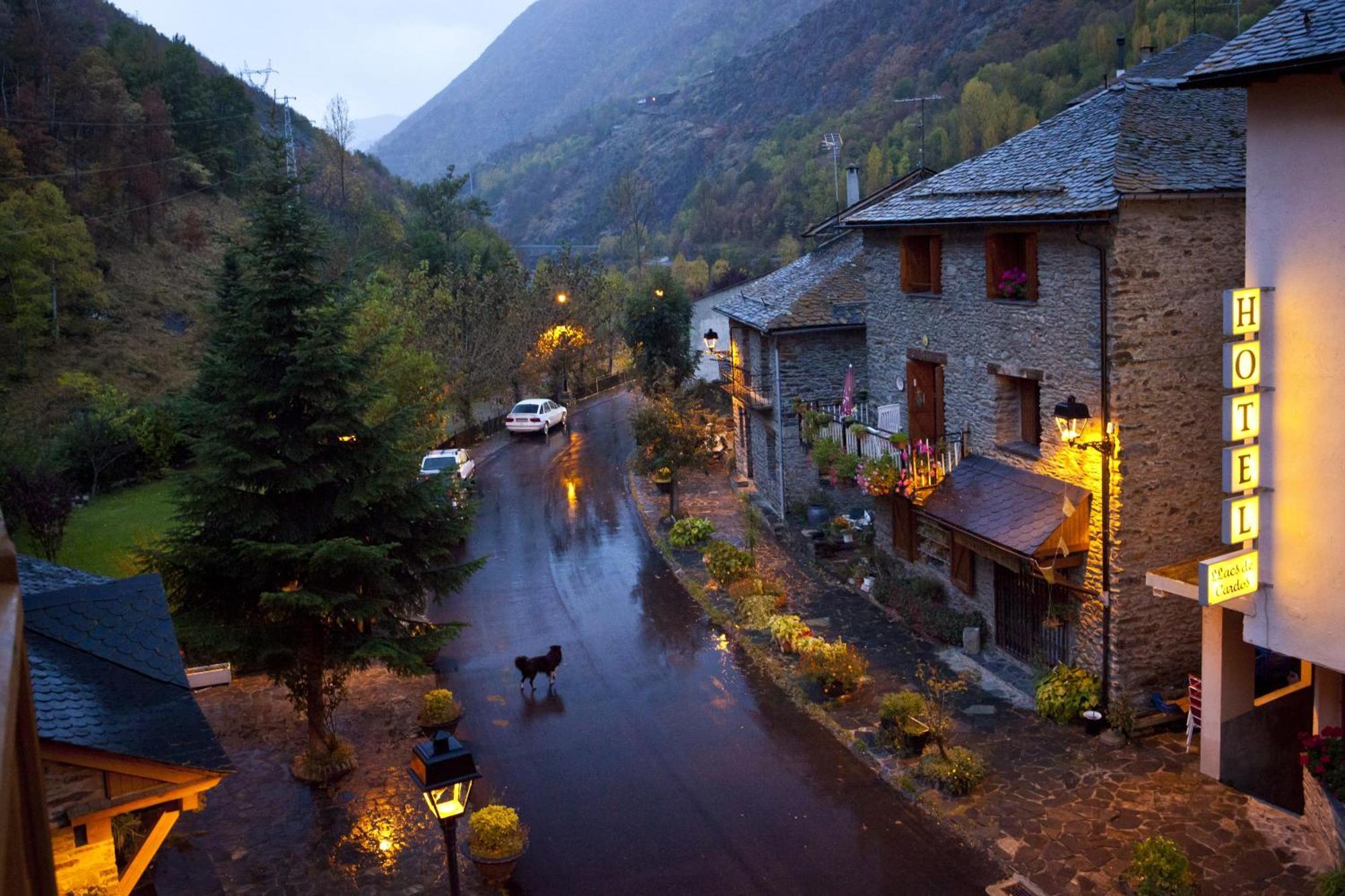 Hotel Estanys Blaus Tavascan Exterior photo